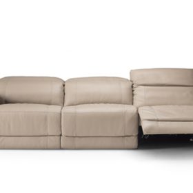 sofá de couro